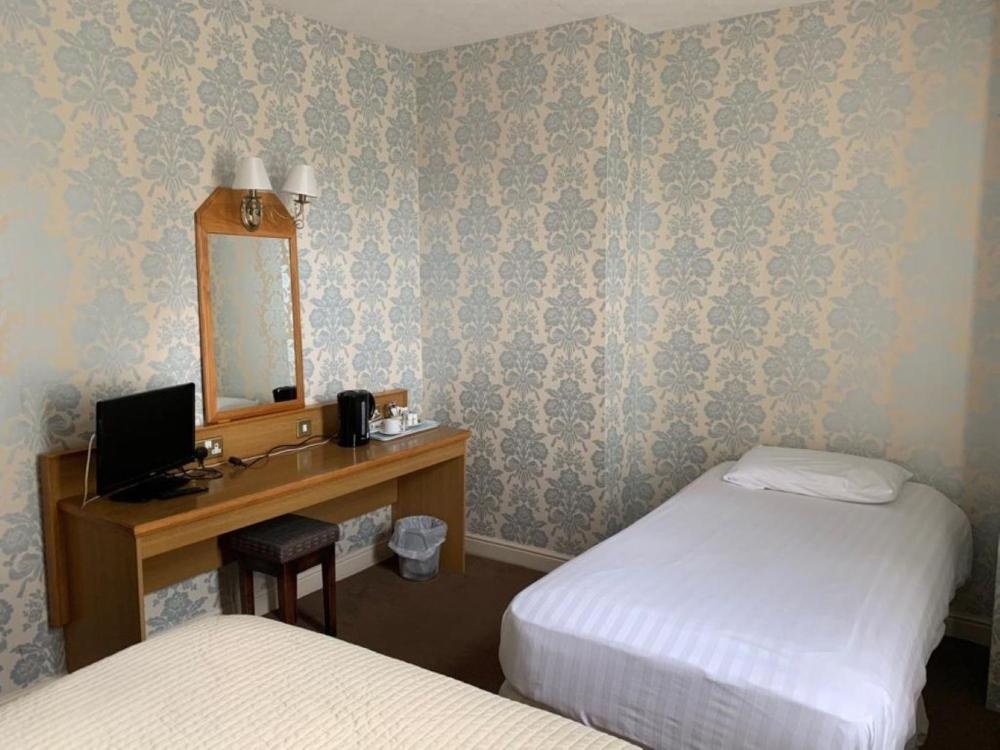 Waterford Lodge Hotel